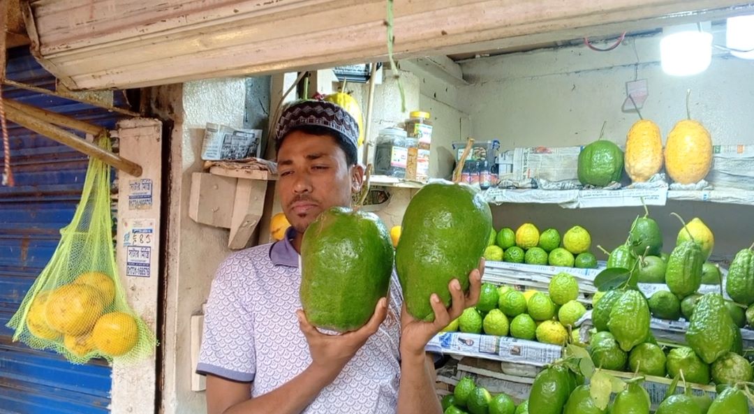 সিলেটে এক হালি ‘জারা লেবু’র দাম পাঁচ হাজার টাকা
